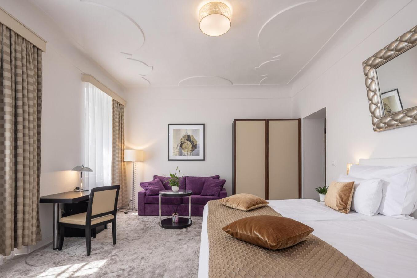 Bellevue Hotel Чески-Крумлов Экстерьер фото