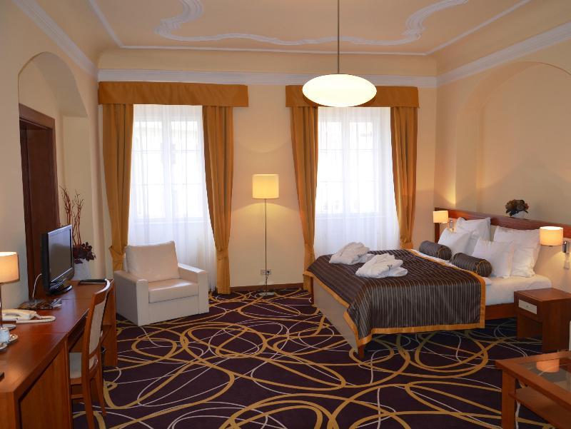 Bellevue Hotel Чески-Крумлов Экстерьер фото